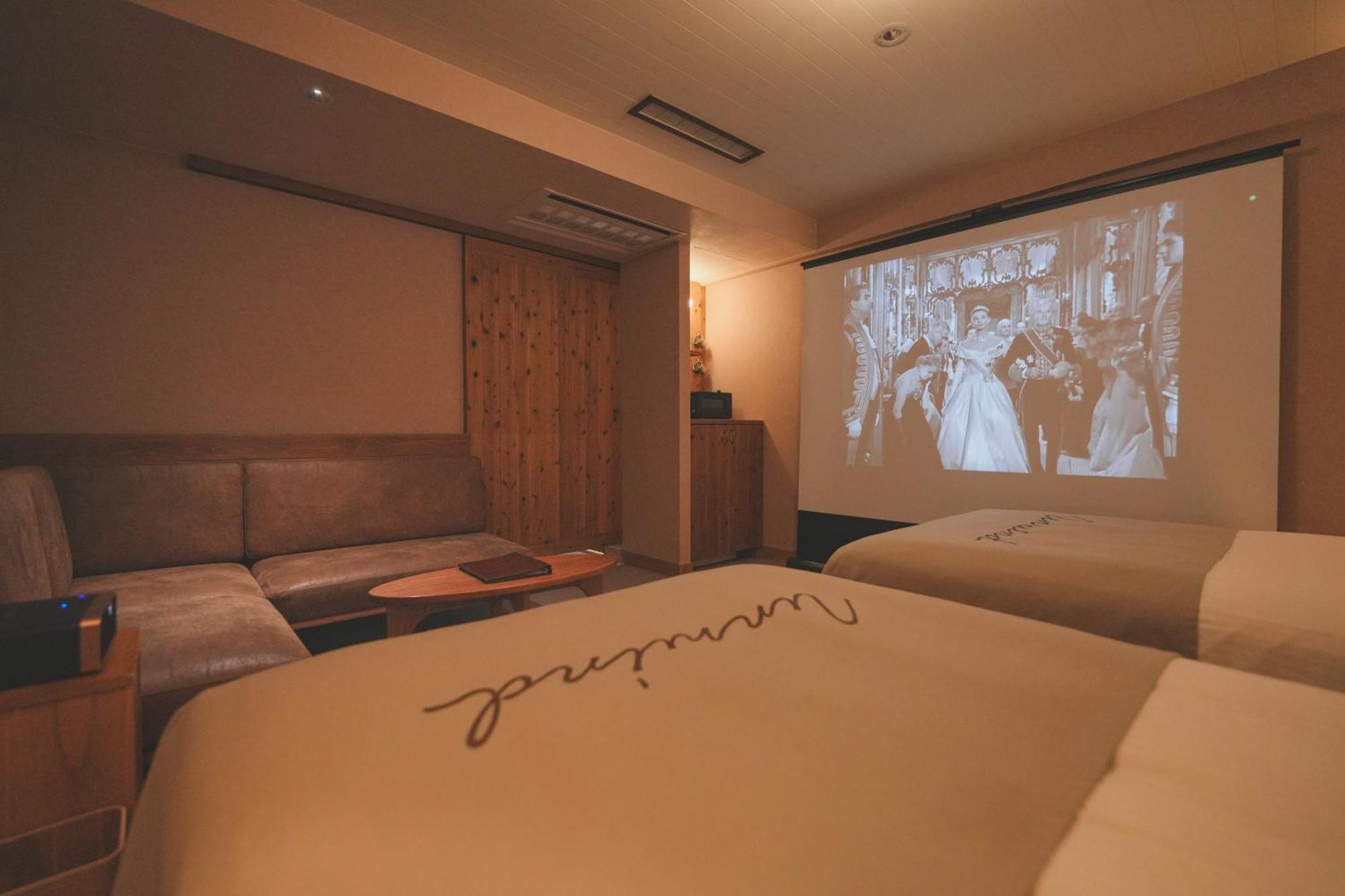 อันวินด์ โฮเต็ล แอนด์ บาร์ ซัปโปโร Hotel ภายนอก รูปภาพ